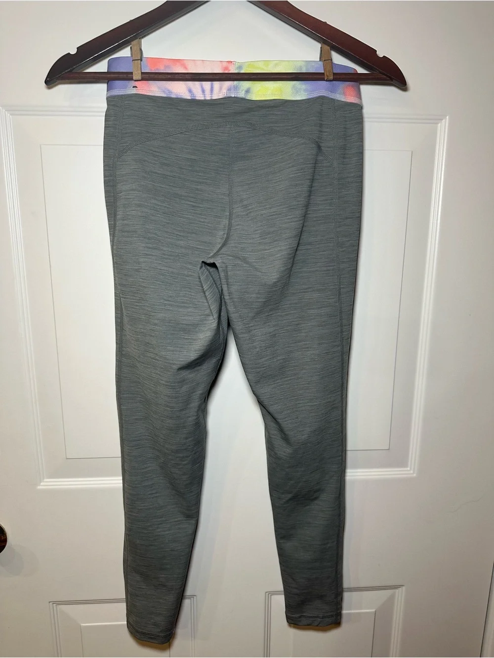 Nike Pro Dri-FIT Gray Leggings | Tie-Dye Logo Waistband | Women's M | EUC